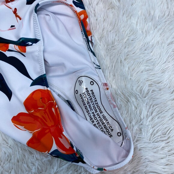 Brand New Cupshe NWT White Orange Floral Back Zip One Piece Swimsuit Small - Picture 7 of 11